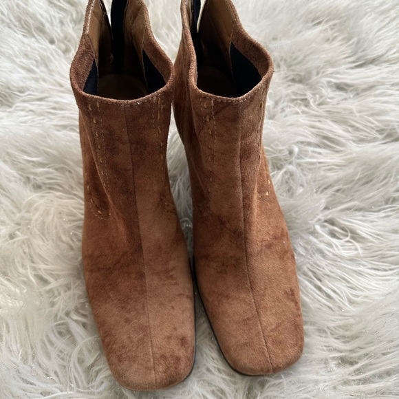 Franco Sarto faux suede boots Sz 7.5 comfy - Picture 2 of 6